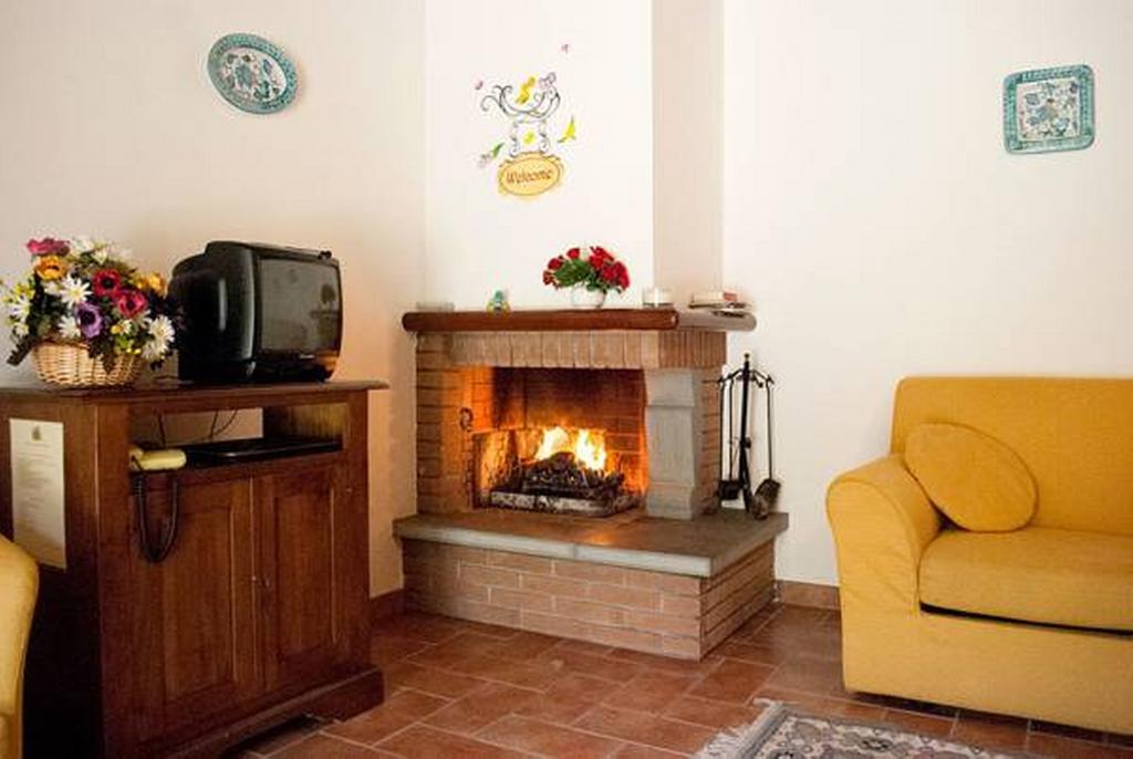 Il Poggio Delle Ginestre Guest House Torgiano Bagian luar foto